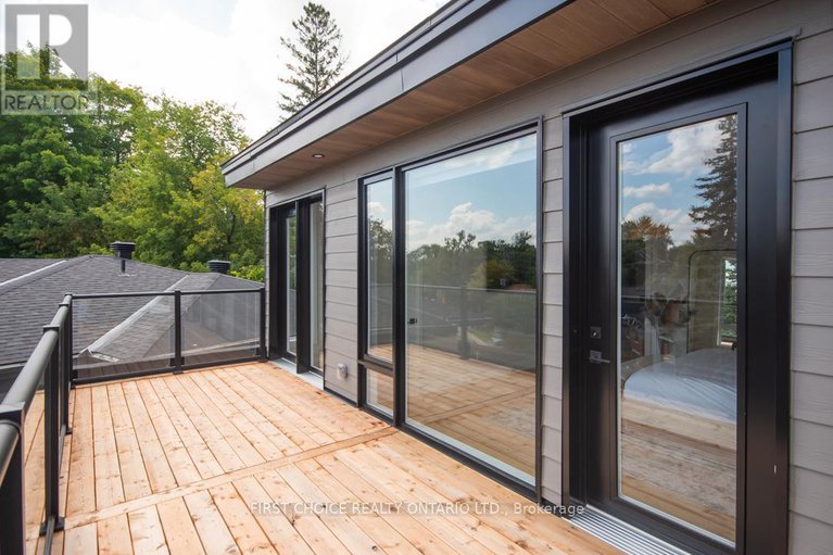 29386266/296-riverdale-avenue/old-ottawa-south/ottawa/ontario/K1S1R1_29