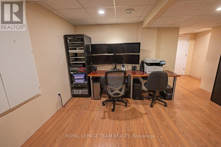 28754448/19-locheland-crescent/barrhaven-east/ottawa/ontario/K2G6H2_36