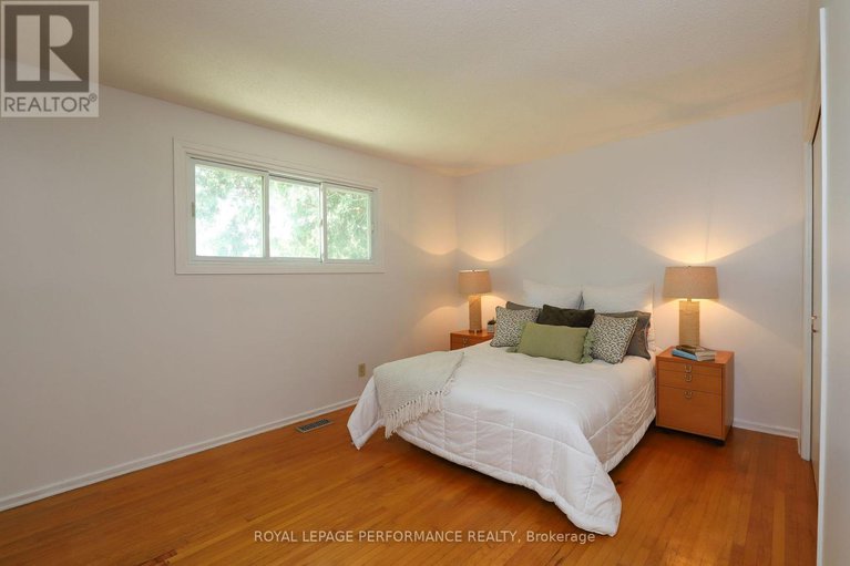 28611578/45-keewatin-crescent/borden-farmstewart-farmcarleton-heightsparkwood-hills/ottawa/ontario/K2E5S2_18
