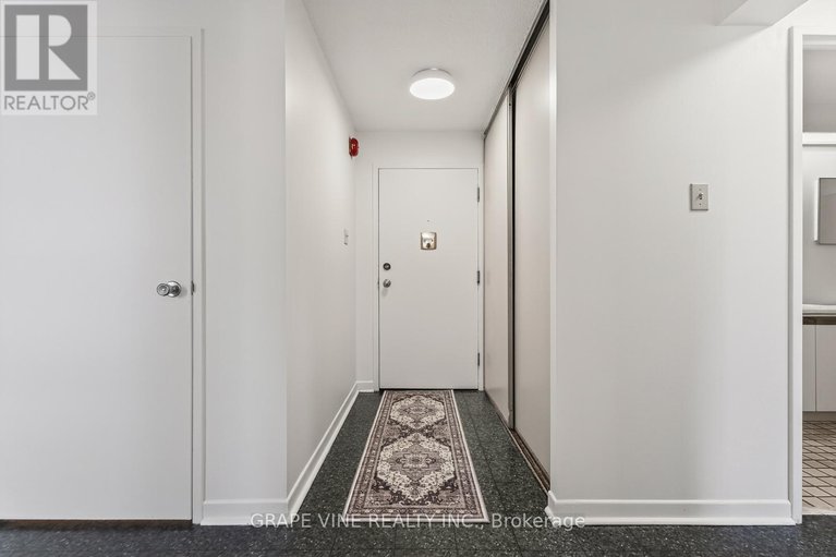 29143791/102-50-burnside-avenue/mechanicsville/ottawa/ontario/K1Y2M2_8