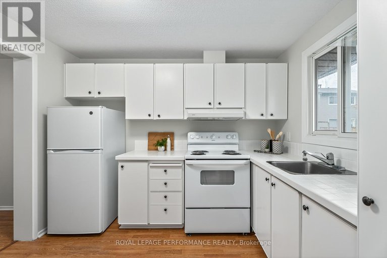 29036688/118-176-woodfield-drive/tanglewood/ottawa/ontario/K2G3W8_6