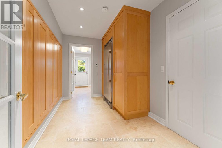 28943103/60-vaan-drive/merivale-gardens/ottawa/ontario/K2G0C9_7
