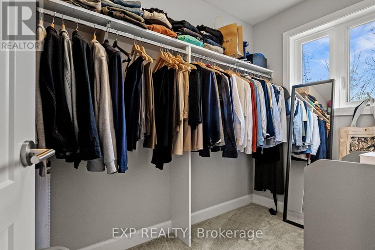 29648465/419-clubtail-private/blossom-parkkemp-parkfindlay-creek/ottawa/ontario/K1X0M9_30