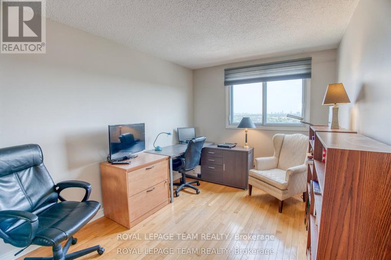 29082658/2006-1195-richmond-road/woodroffe/ottawa/ontario/K2B8E4_29