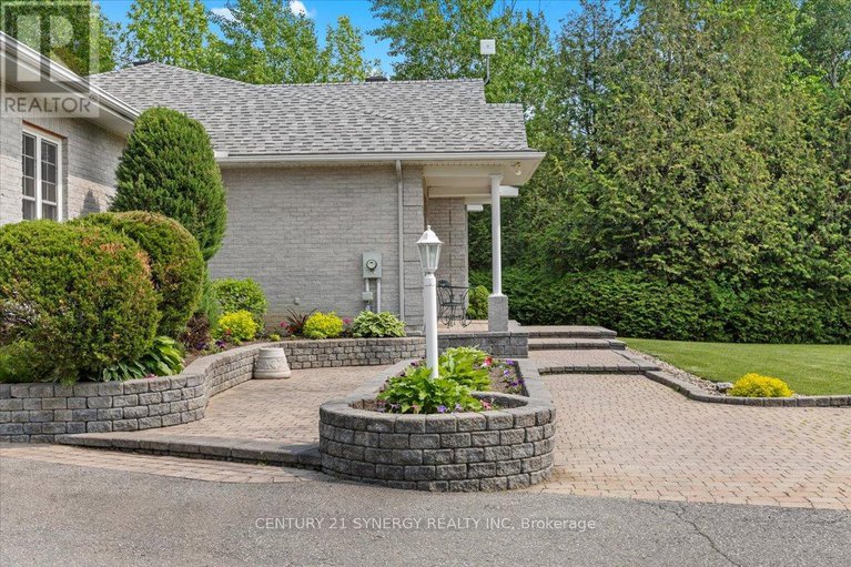 28419732/1921-greys-creek-road-s/osgoode-twp-north-of-reg-rd-6/ottawa/ontario/K4P1H7_2