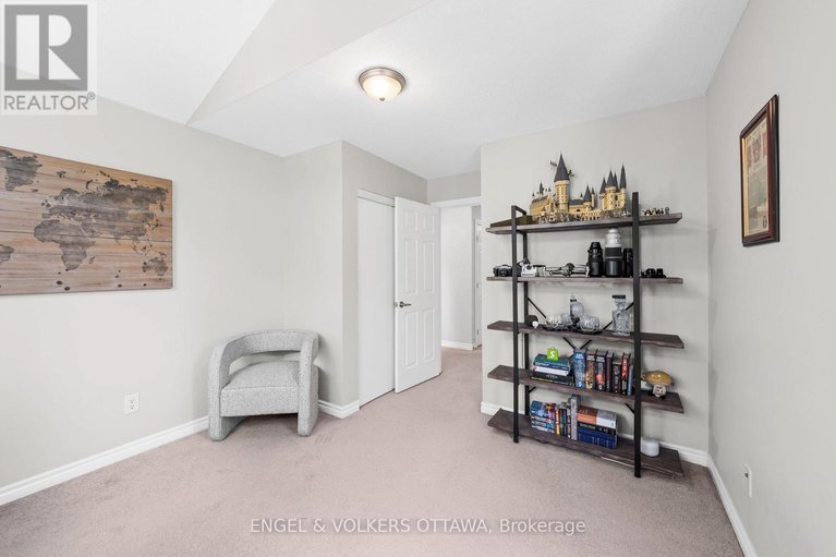 28873789/416-vendevale-avenue/stittsville-north/ottawa/ontario/K2S0M6_28