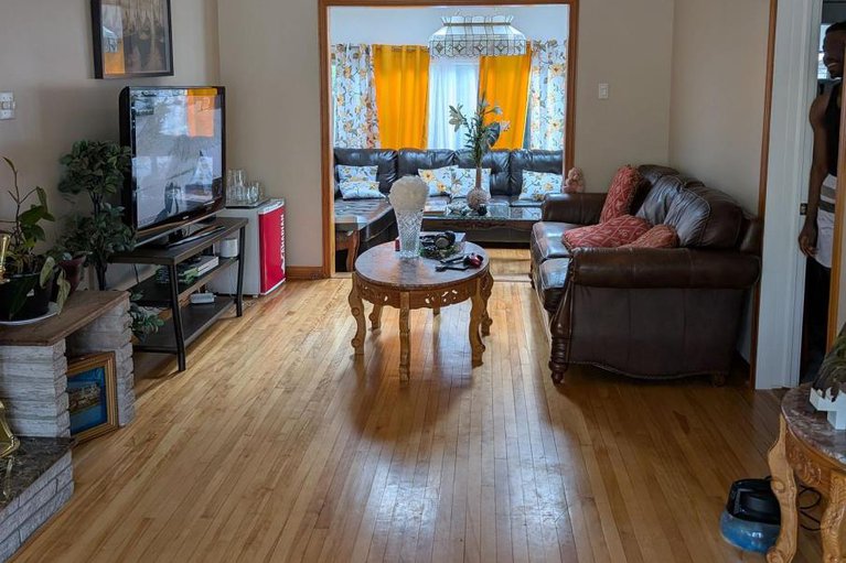 29018995/393-donald-street/overbrookcastle-heights/ottawa/ontario/K1K1M2_2