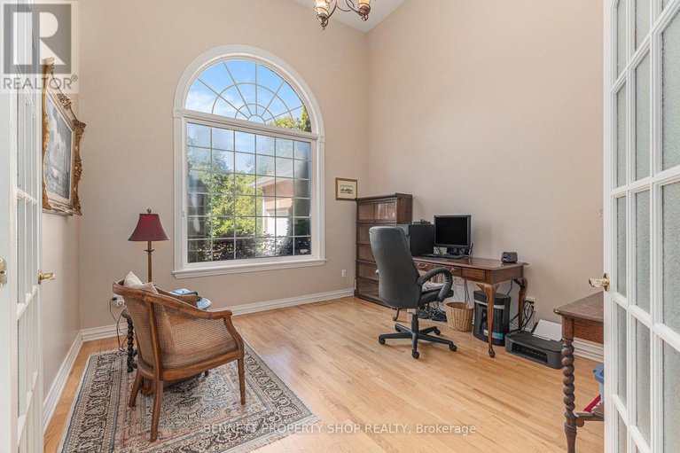28752704/5-countryside-green/cedar-hillorchard-estates/ottawa/ontario/K2R1B5_15