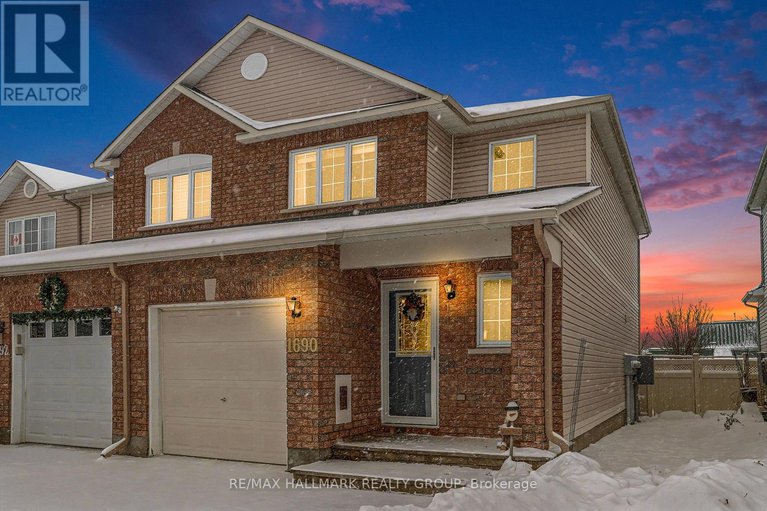 29183688/1690-jobin-crescent/carson-grove/ottawa/ontario/K1J1C5_1