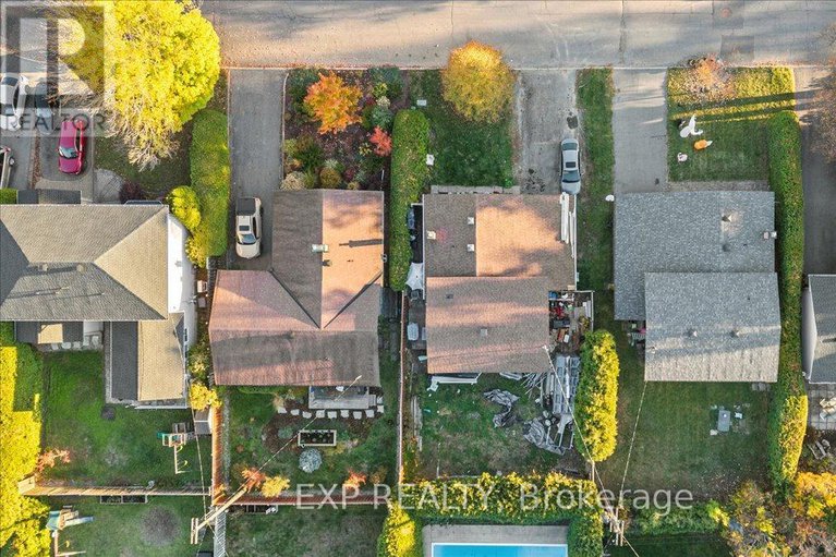 29135226/2670-stone-crescent-n/redwood-park/ottawa/ontario/K2H6Z1_3