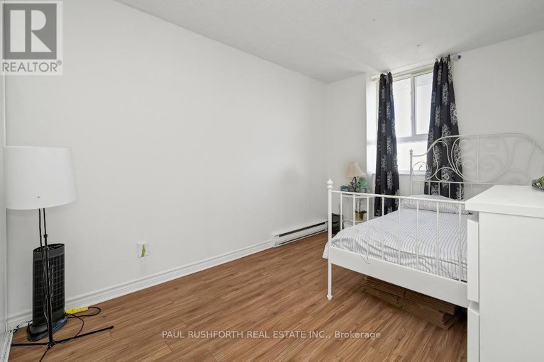 28323308/1504-2000-jasmine-crescent/beacon-hill-south/ottawa/ontario/K1B3R9_15