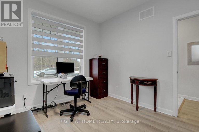 29256883/818-companion-crescent/mahogany-community/ottawa/ontario/K4M0X1_22