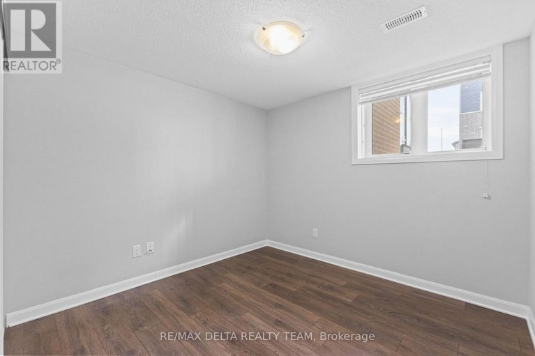 29442240/a-706-amberwing-private/avalon-west/ottawa/ontario/K4A5H5_38