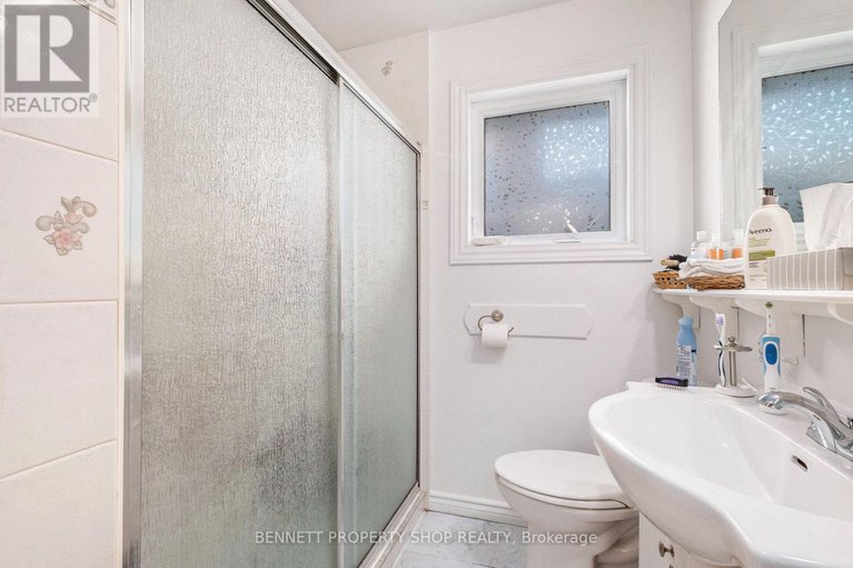 28914923/668-chapman-boulevard/elmvale-acres/ottawa/ontario/K1G1T6_11