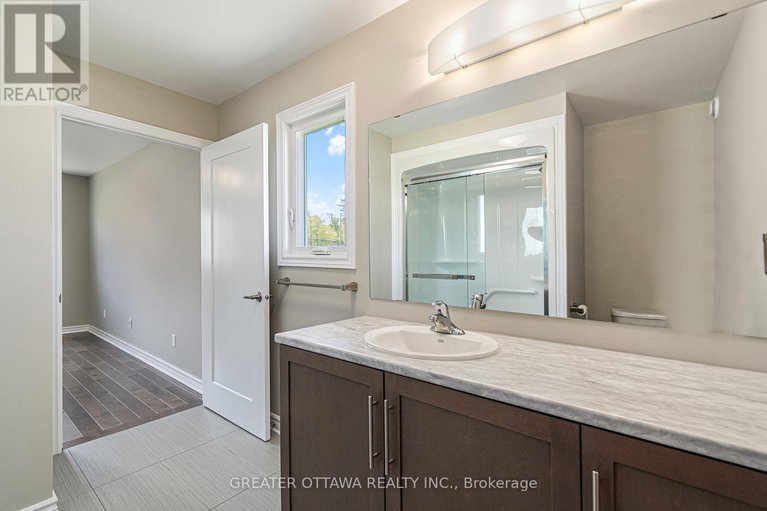 28597468/18-morgan-clouthier-way/arnprior/arnprior/ontario/K7S0K1_15