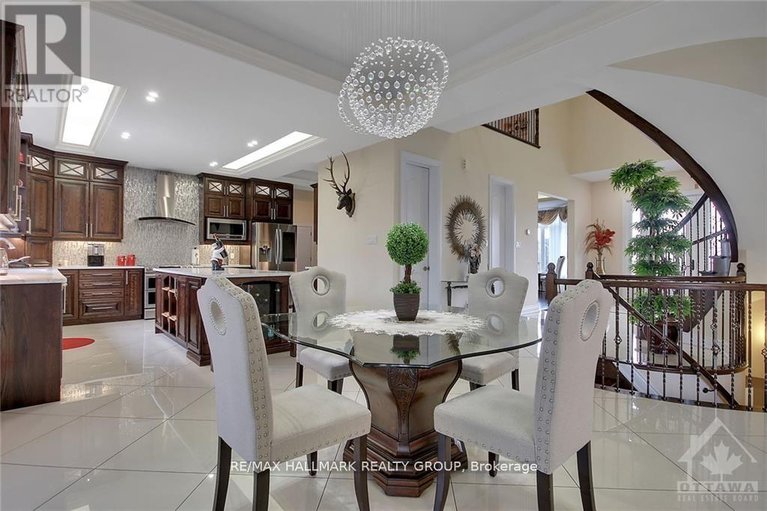 29584360/699-ballycastle-crescent/riverside-south/ottawa/ontario/K1X0A4_17