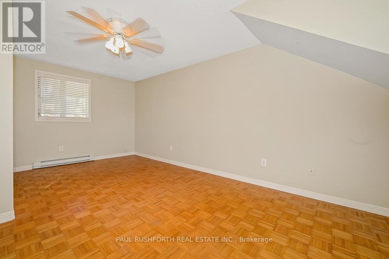 29613584/1565-lilac-lane/camelot/ottawa/ontario/K4C1C4_27