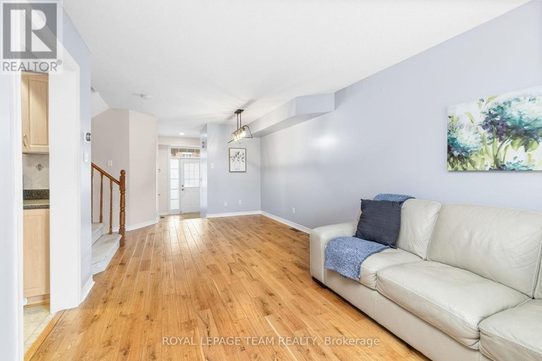 29688485/189-gray-crescent/beaverbrook/ottawa/ontario/K2K3L8_14