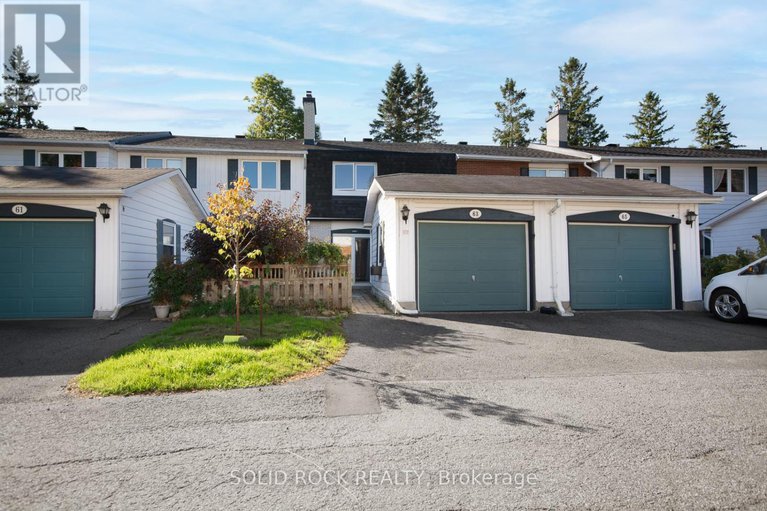 28965258/3-63-ramsgate-private/mooneys-bayriverside-park/ottawa/ontario/K1V8M4_1