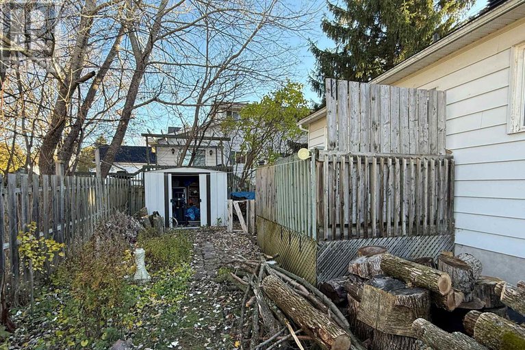 29067232/7-mechanic-street-e/maxville/north-glengarry/ontario/K0C1T0_5