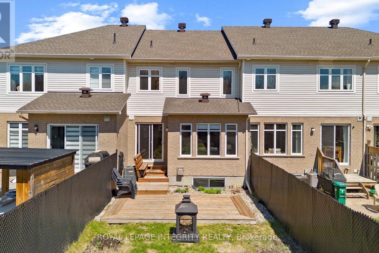 29642084/722-nakina-way/riverside-southgloucester-glen/ottawa/ontario/K1V2H9_28