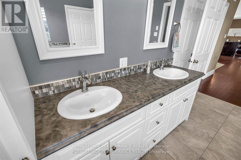 28450565/6685-yacht-boulevard/south-glengarry-charlottenburgh-twp/south-glengarry/ontario/K6H7N6_23