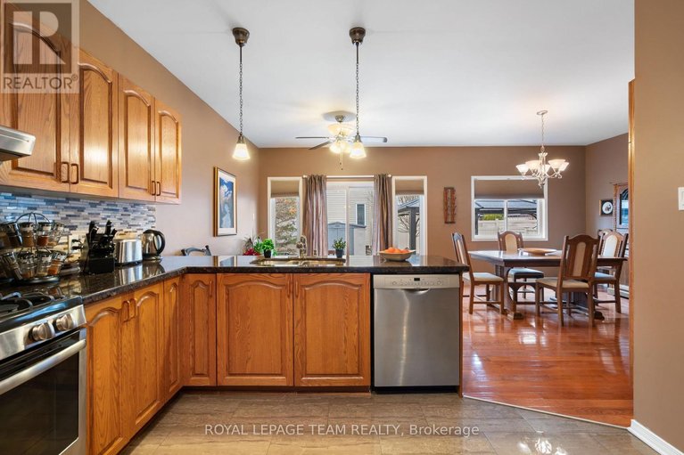 29559715/2180-valin-street/springridgeeast-village/ottawa/ontario/K4A5A9_14