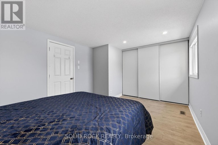 29198225/b-76-seyton-drive/westcliffe-estates/ottawa/ontario/K2H8W4_30