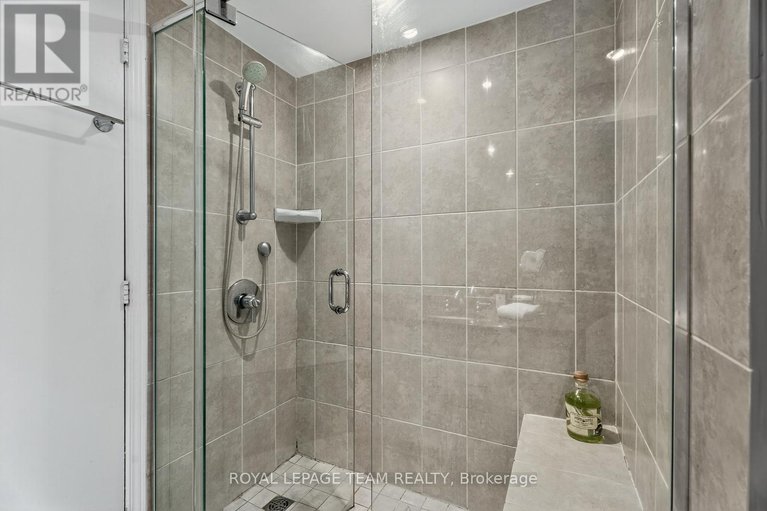 29127695/10-290-cathcart-street/lower-town/ottawa/ontario/K1N5C4_21