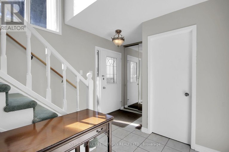 29626461/11-elvaston-avenue/craig-henrywoodvale/ottawa/ontario/K2G3T2_2