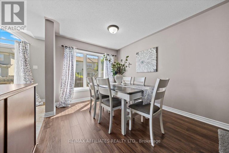 28378372/119-silvermoon-crescent/avalon-east/ottawa/ontario/K4A0P5_11
