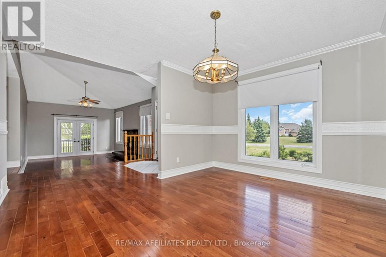 28655117/101-carterfarm-crescent/huntley-ward-south-west/ottawa/ontario/K0A1L0_12