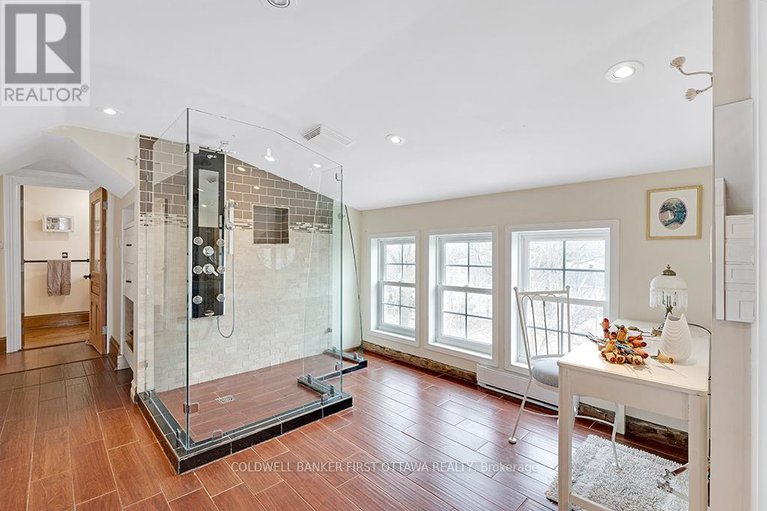 29212098/28-south-street/drummondnorth-elmsley-north-elmsley-twp/drummondnorth-elmsley/ontario/K7H2G1_29