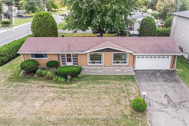 28840439/2-champagne-street/north-stormont-finch-twp/north-stormont/ontario/K0A1R0_2