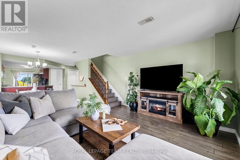 28888816/368-crownridge-drive/emerald-meadowstrailwest/ottawa/ontario/K2M3A4_10