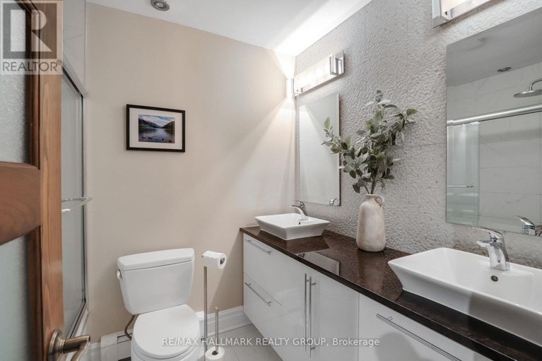28828283/47-crispin-private/manor-park/ottawa/ontario/K1K2T7_30