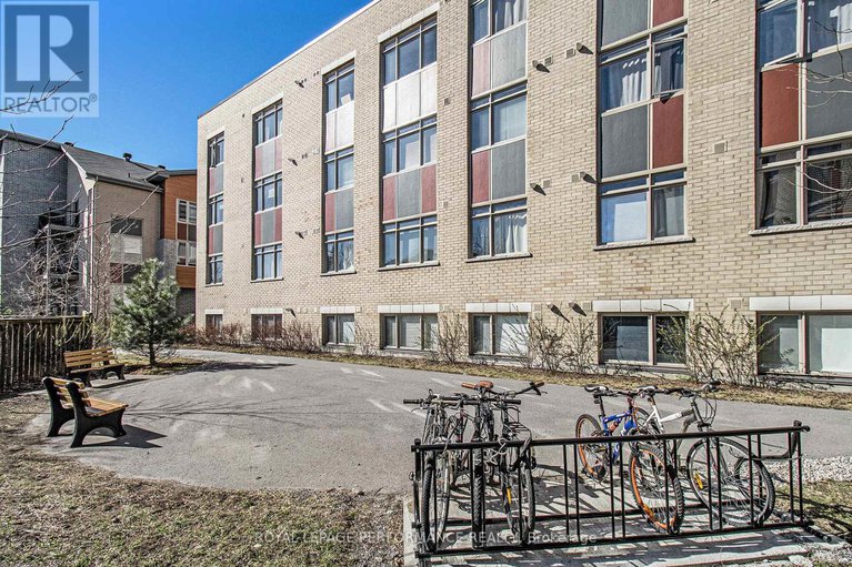 28634114/l02-315-terravita/windsor-park-village/ottawa/ontario/K1V2S1_15