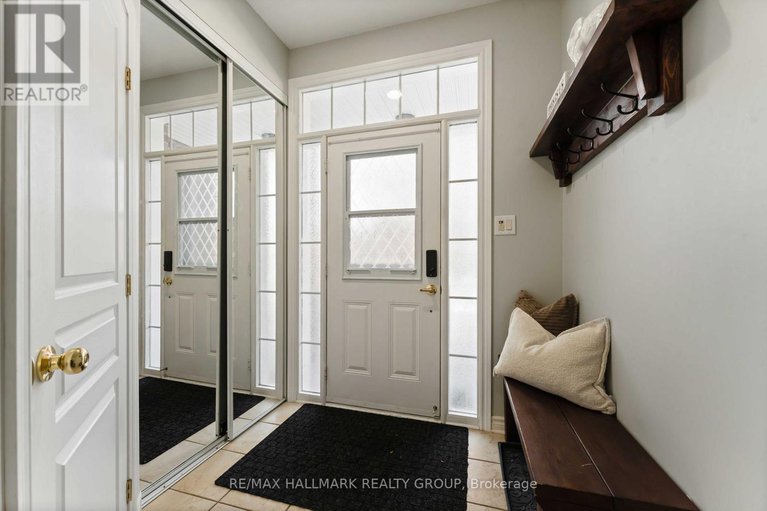 29163320/135-tandalee-crescent/emerald-meadowstrailwest/ottawa/ontario/K2M0A1_3