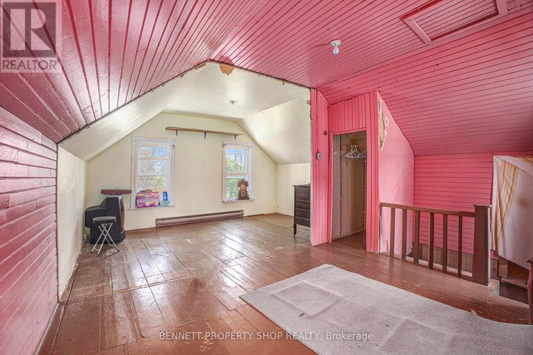 28614640/145-sarah-street-e/mcnabbraeside-twps/mcnabbraeside/ontario/K0A1G0_16