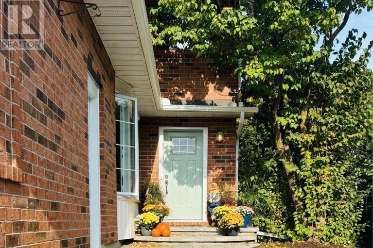 29650104/25-waterton-crescent/bridlewood/ottawa/ontario/K2M1Y8_46