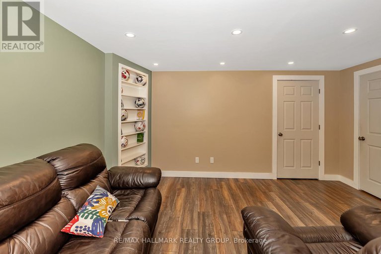 28721094/16-hawley-crescent/bridlewood/ottawa/ontario/K2M1T3_27