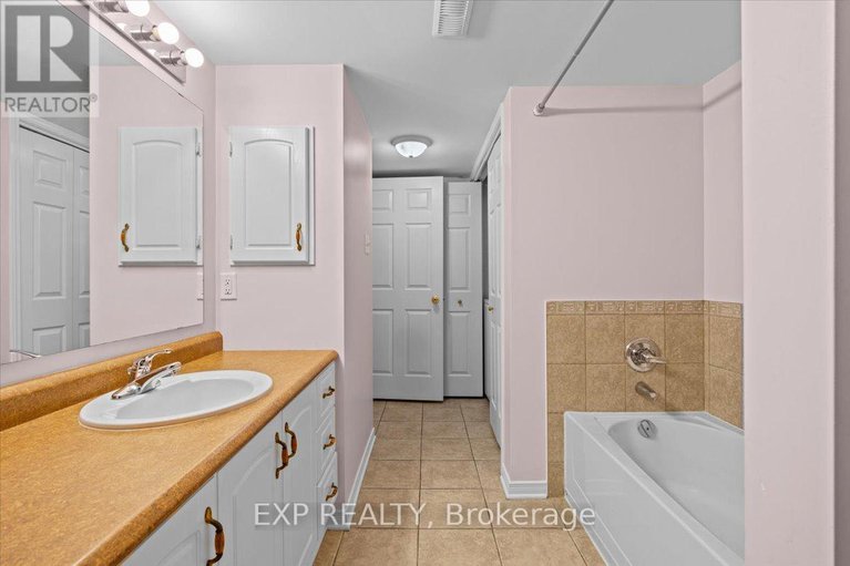 28855285/1-80-briargate-private/springridgeeast-village/ottawa/ontario/K4A0C3_17