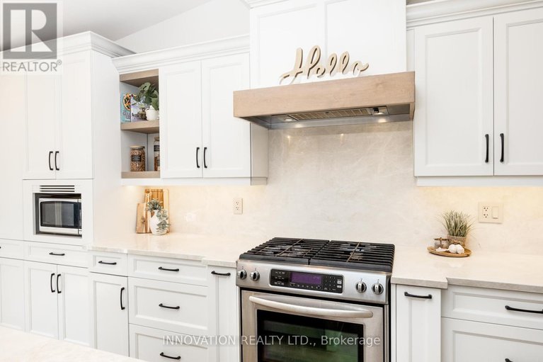 28853469/6594-delorme-avenue/orleanssunridge/ottawa/ontario/K1C6N6_17