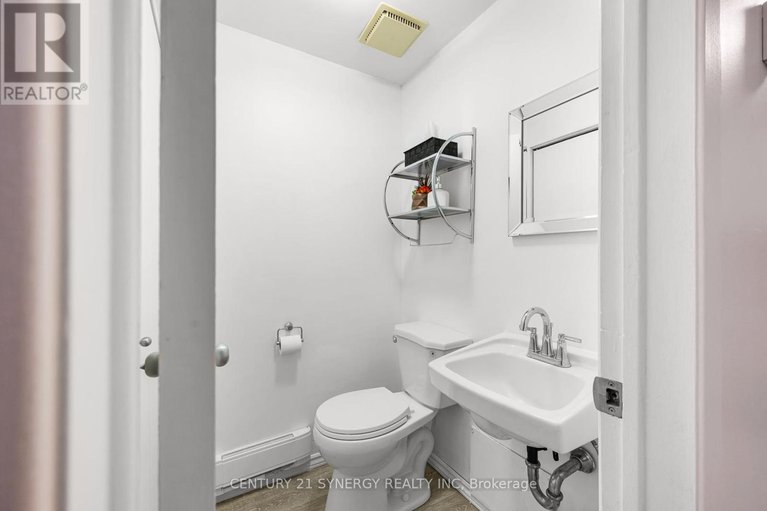 28457623/8-400-fenerty-court/katimavik/ottawa/ontario/K2L3A9_24