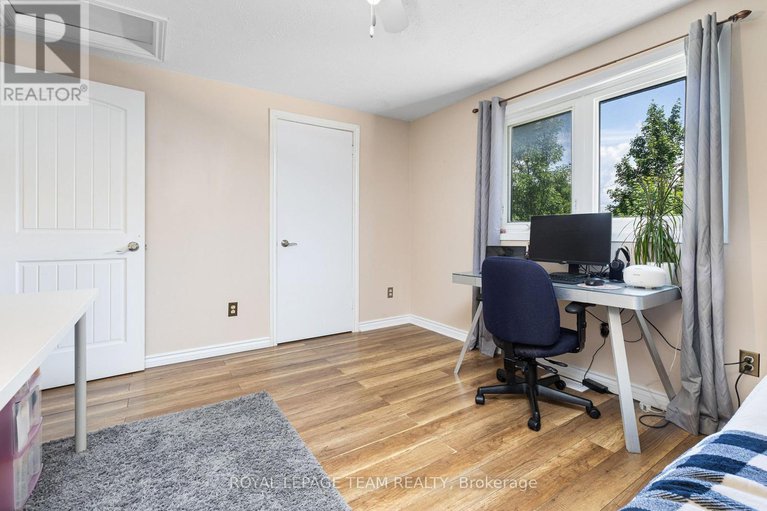 28588731/24-westcliffe-road/westcliffe-estates/ottawa/ontario/K2H7X4_16