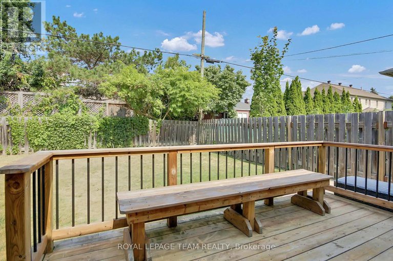 28798698/43-epworth-avenue/meadowlandsst-claire-gardens/ottawa/ontario/K2G2L8_41