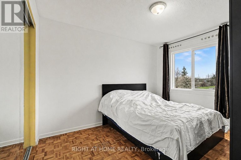 29675109/305b-2044-arrowsmith-drive/beacon-hill-south/ottawa/ontario/K1J7V8_17