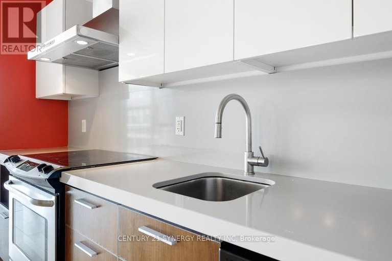 29566277/633-340-mcleod-street/ottawa-centre/ottawa/ontario/K2P1A4_17