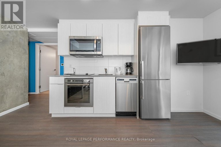 29665093/1118-105-champagne-avenue-s/west-centre-town/ottawa/ontario/K1S5E5_19