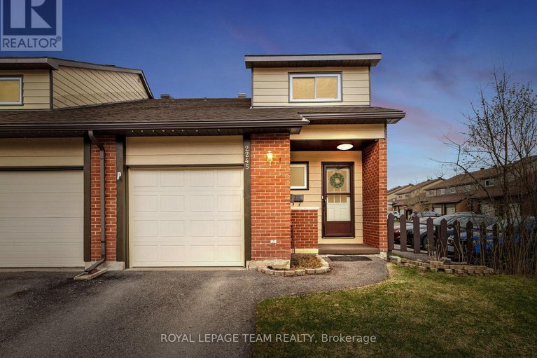 28526425/2245-orient-park-drive/blackburn-hamlet-south/ottawa/ontario/K1B4W3_1